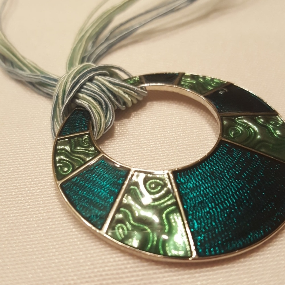 Lia Sophia Versailles 16-19" necklace - Picture 3 of 3